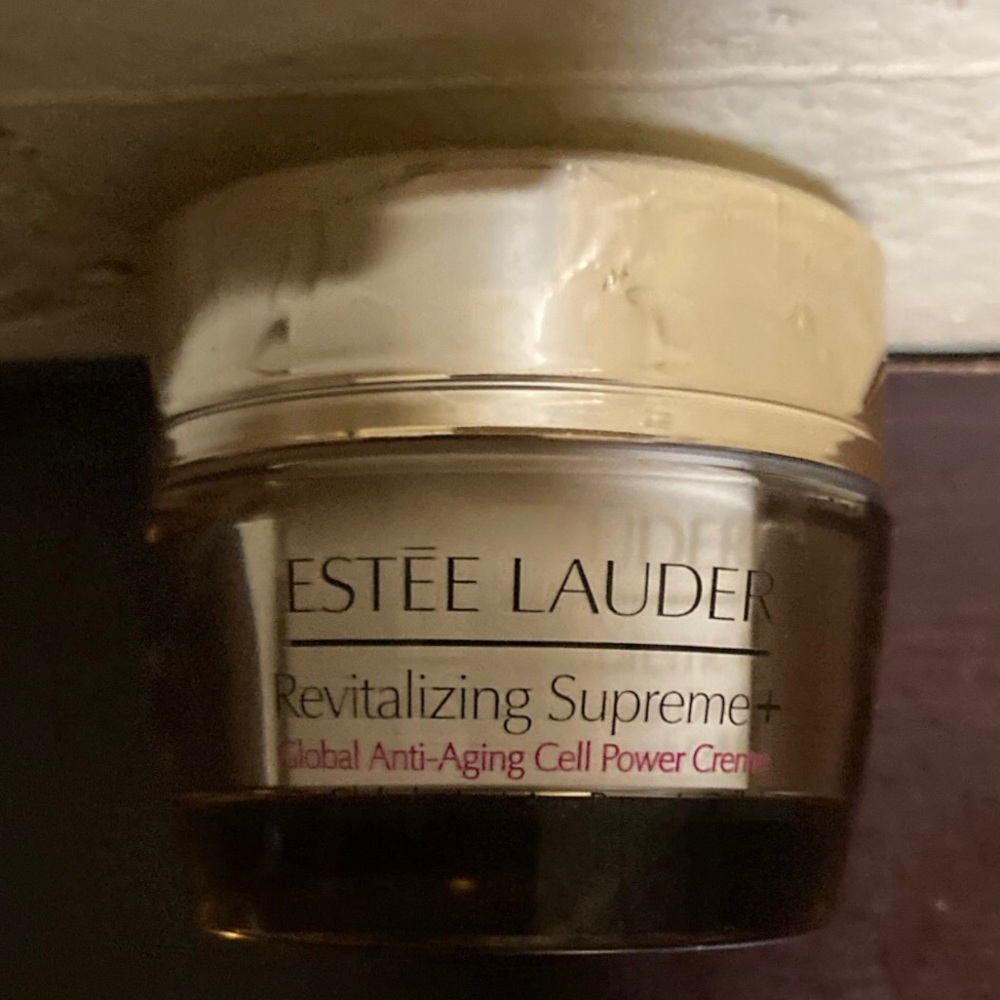 Estée Lauder Moisturizer